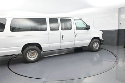 2010 Ford E-350SD XLT