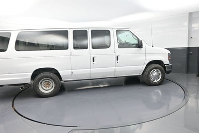 2010 Ford E-350SD XLT