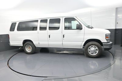 2010 Ford E-350SD XLT