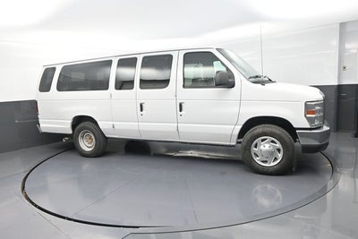 2010 Ford E-350SD XLT
