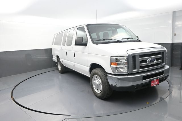 2010 Ford E-350SD XLT