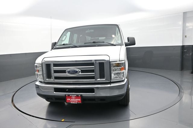2010 Ford E-350SD XLT