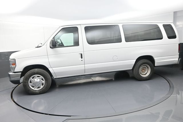 2010 Ford E-350SD XLT