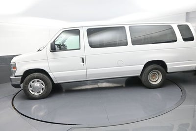2010 Ford E-350SD XLT