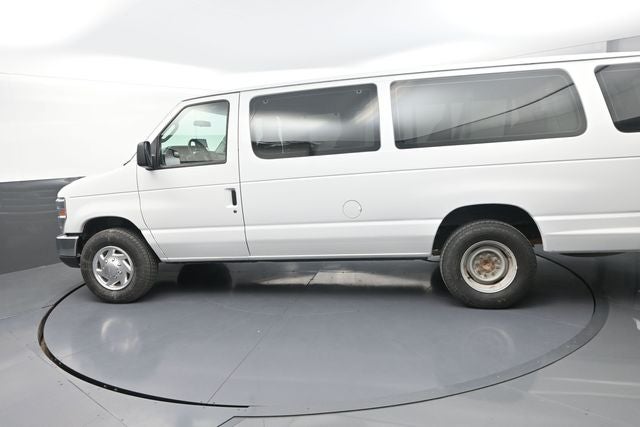 2010 Ford E-350SD XLT