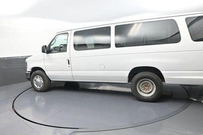 2010 Ford E-350SD XLT
