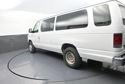 2010 Ford E-350SD XLT