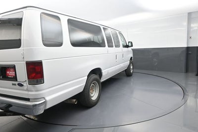 2010 Ford E-350SD XLT