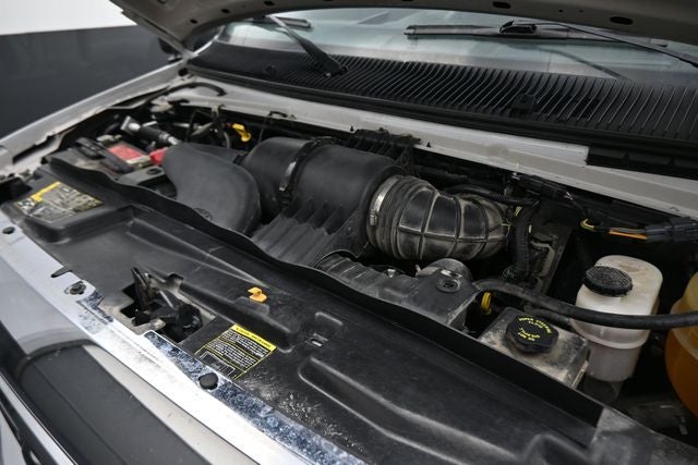 2010 Ford E-350SD XLT