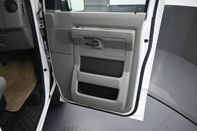 2010 Ford E-350SD XLT