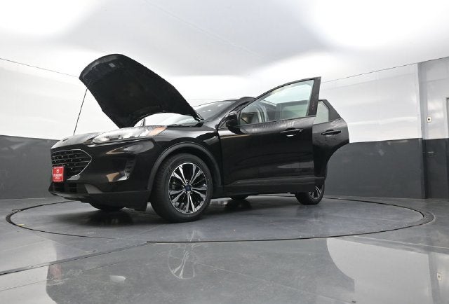 2021 Ford Escape Hybrid SE