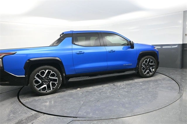 2025 Chevrolet Silverado EV RST