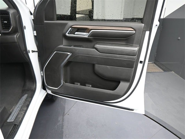 2024 Chevrolet Silverado 3500HD LT DUALLY