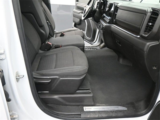 2024 Chevrolet Silverado 3500HD LT DUALLY