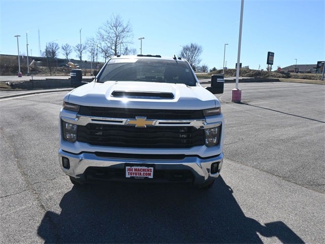 2024 Chevrolet Silverado 3500HD LT DUALLY