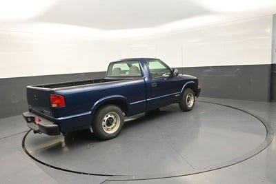 2002 Chevrolet S-10 Base