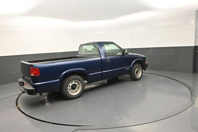 2002 Chevrolet S-10 Base