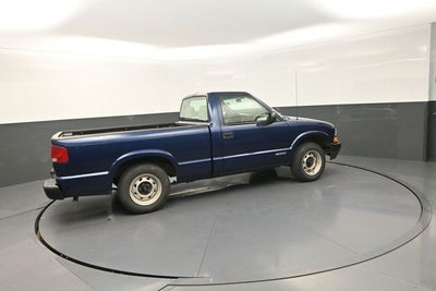 2002 Chevrolet S-10 Base