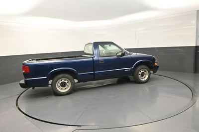 2002 Chevrolet S-10 Base