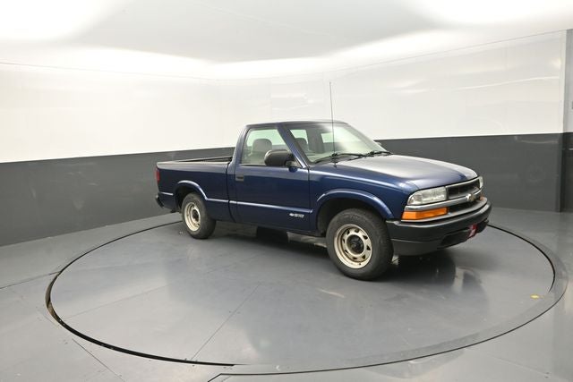 2002 Chevrolet S-10 Base