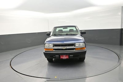 2002 Chevrolet S-10 Base