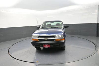 2002 Chevrolet S-10 Base