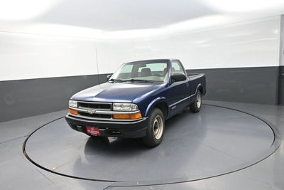 2002 Chevrolet S-10 Base