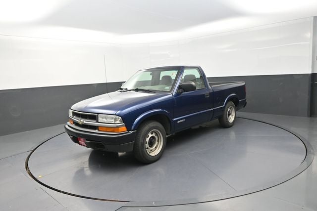 2002 Chevrolet S-10 Base