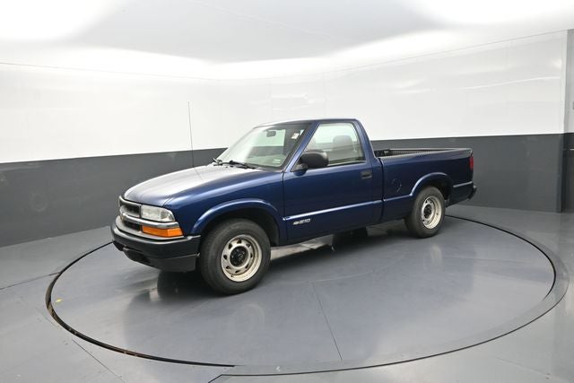 2002 Chevrolet S-10 Base