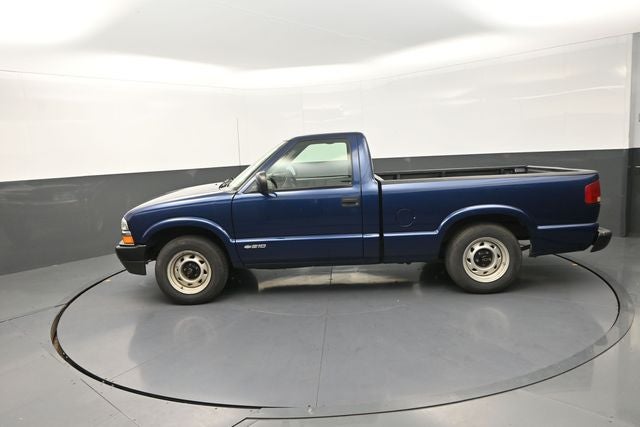 2002 Chevrolet S-10 Base