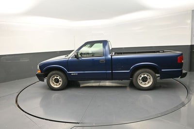2002 Chevrolet S-10 Base