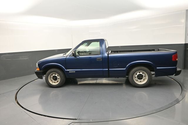 2002 Chevrolet S-10 Base