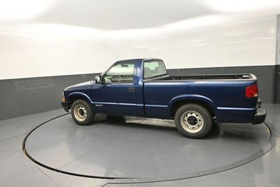 2002 Chevrolet S-10 Base