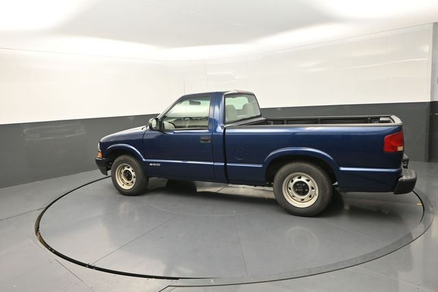 2002 Chevrolet S-10 Base