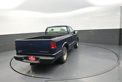 2002 Chevrolet S-10 Base