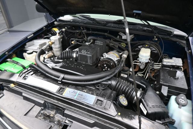 2002 Chevrolet S-10 Base