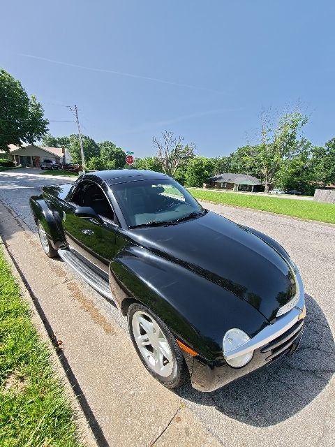 2004 Chevrolet SSR Base
