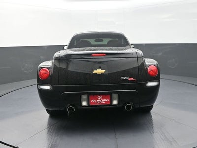 2004 Chevrolet SSR Base