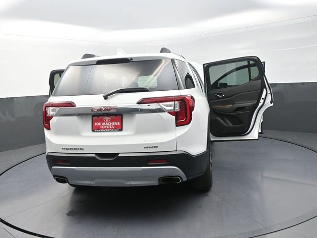 2022 GMC Acadia SLE