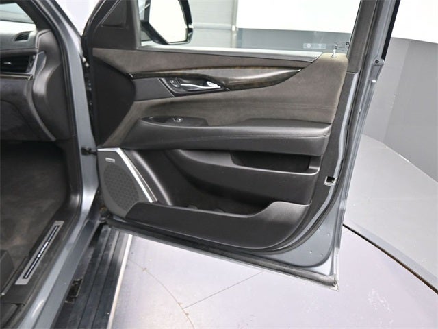 2019 Cadillac Escalade Platinum Edition