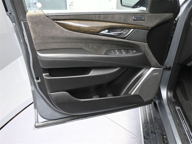 2019 Cadillac Escalade Platinum Edition