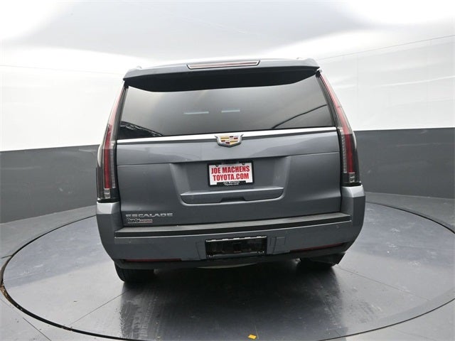 2019 Cadillac Escalade Platinum Edition