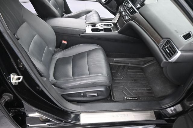 2019 Honda Accord Touring 2.0T