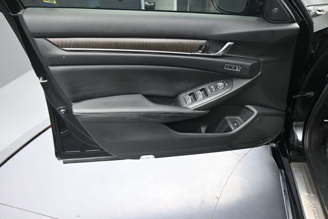 2019 Honda Accord Touring 2.0T