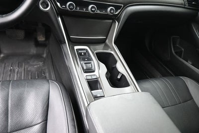 2019 Honda Accord Touring 2.0T