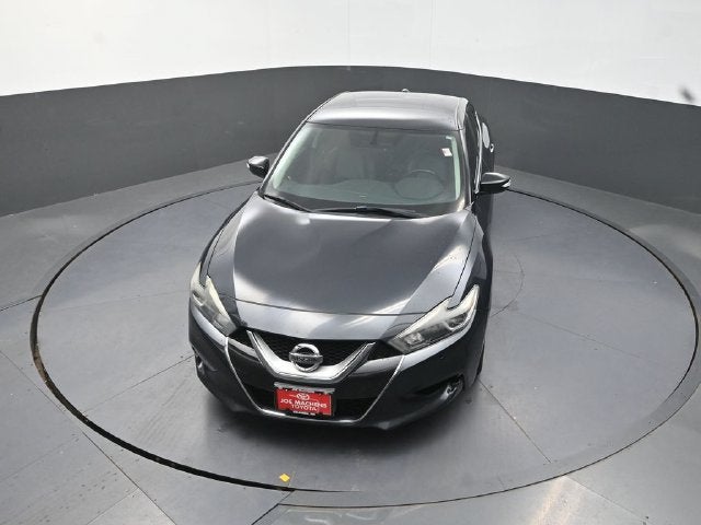 2017 Nissan Maxima SR