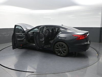 2017 Nissan Maxima SR
