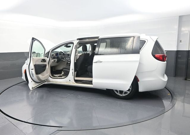 2018 Chrysler Pacifica Touring Plus