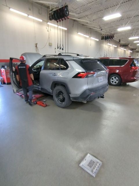 2019 Toyota RAV4 LE