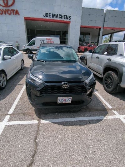 2023 Toyota RAV4 LE
